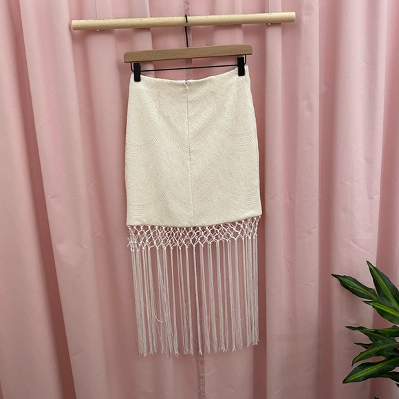 Tularosa Ivory Revolve Barcelona Lace Fringe Skirt - Picture 6 of 10